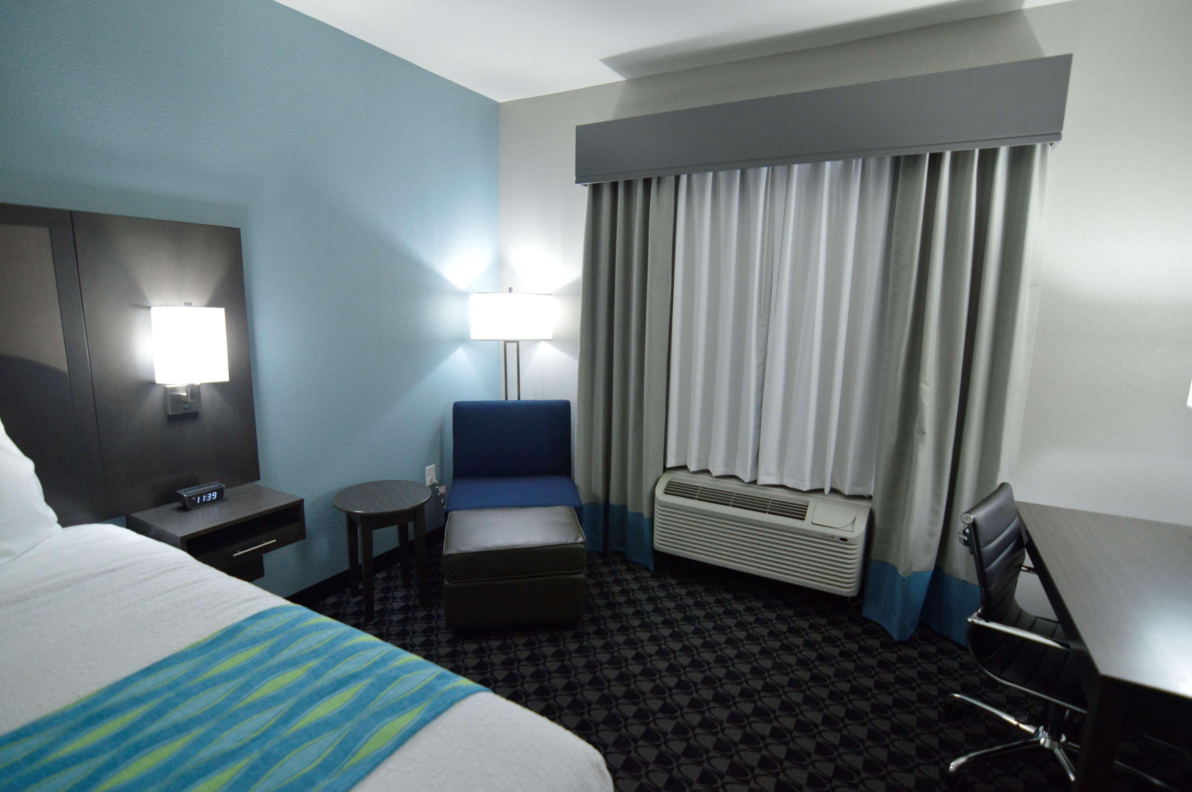 Best Western Plus Waller Hotel Eksteriør bilde